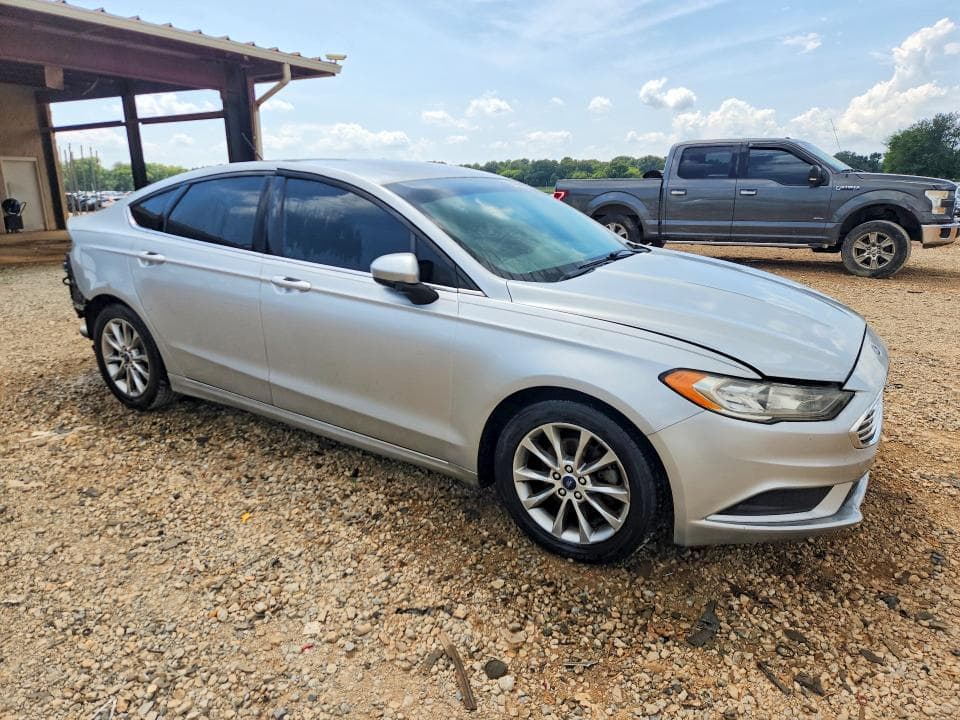 2017 FORD FUSION SE 4