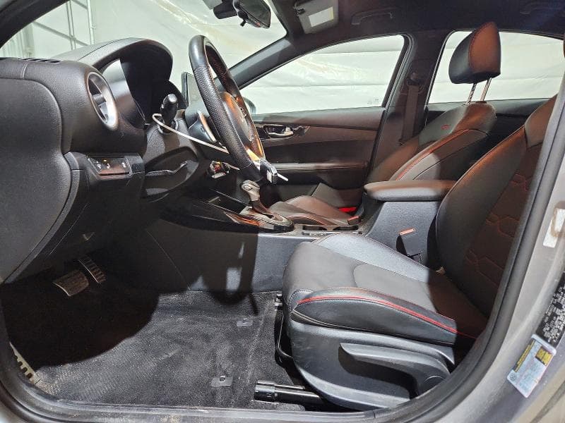 2023 KIA FORTE GT 7