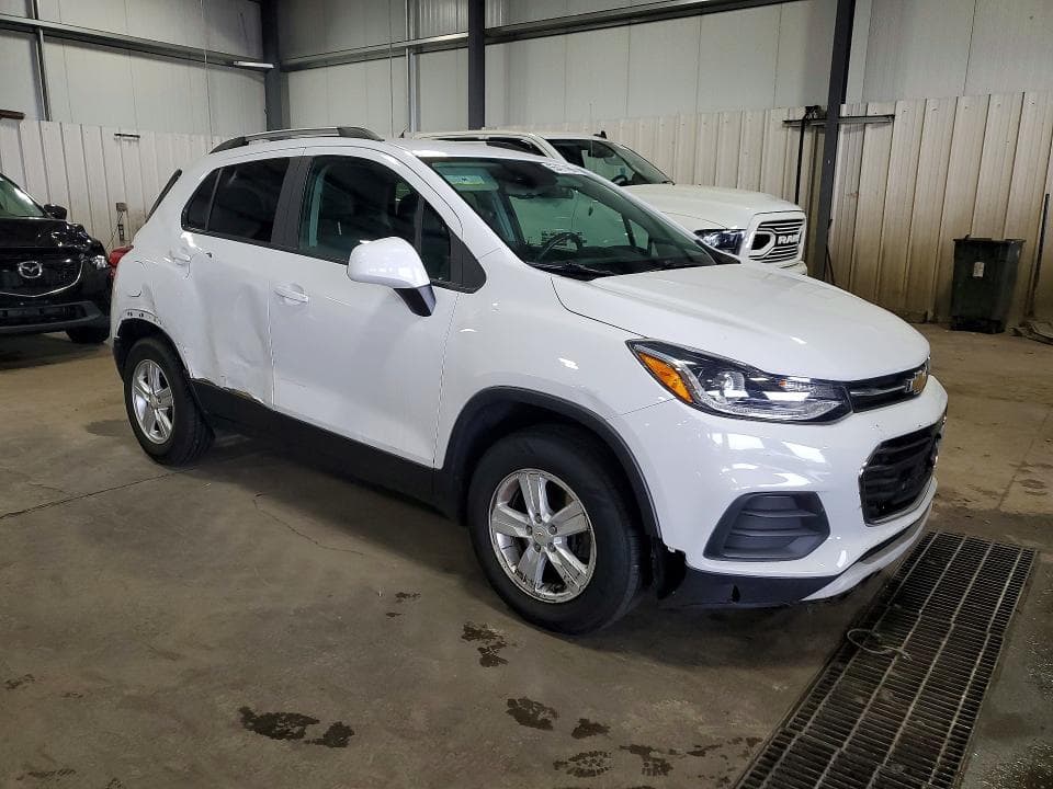 2021 CHEVROLET TRAX 1LT 4