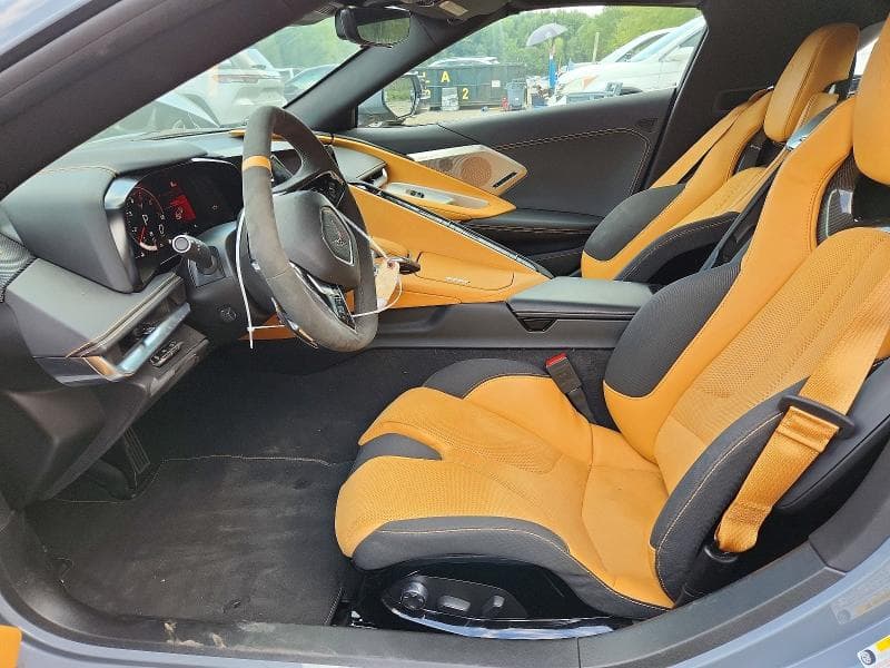 2024 CHEVROLET CORVETTE STINGRAY 2LT 7