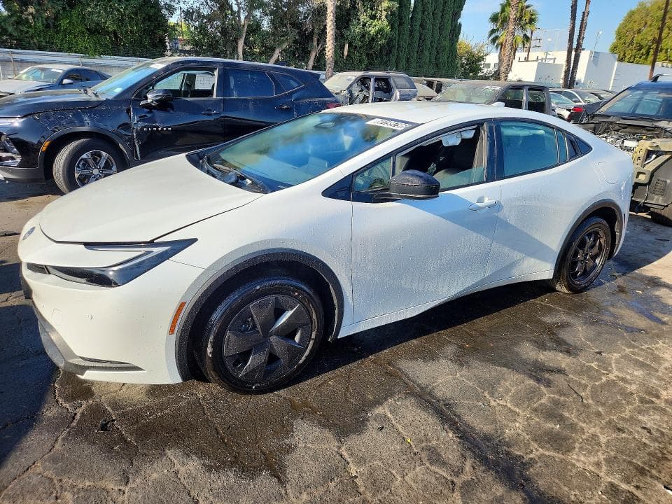 2025 TOYOTA PRIUS LE - 1