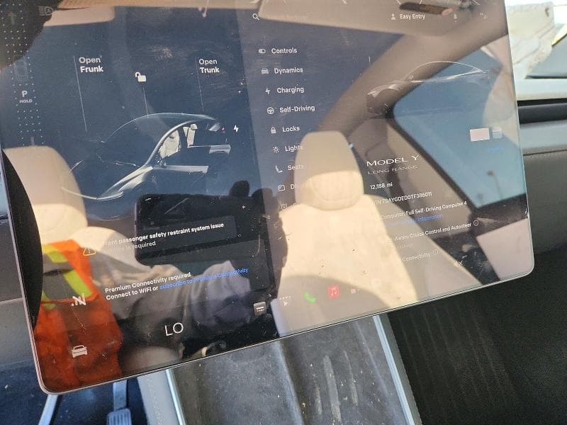 2026 TESLA MODEL Y 18