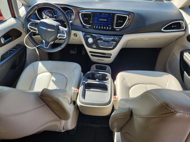 2017 CHRYSLER PACIFICA TOURING L 8