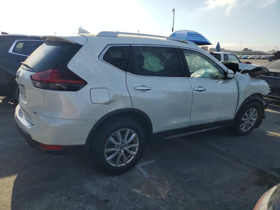 2018 NISSAN ROGUE SV 3