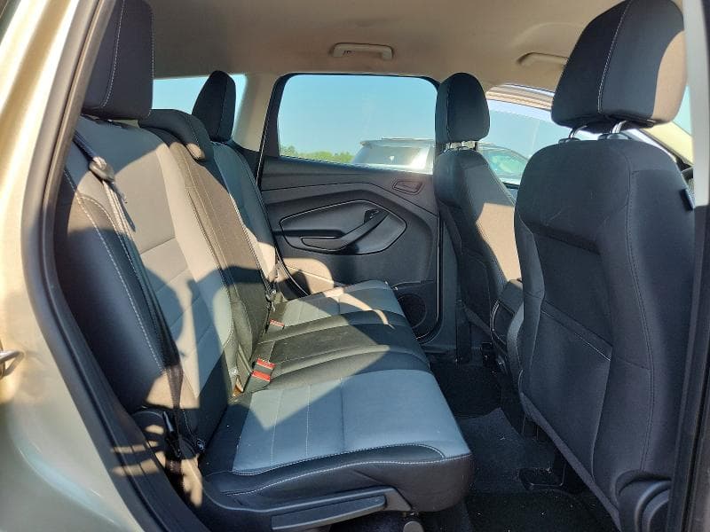 2017 FORD ESCAPE S 11