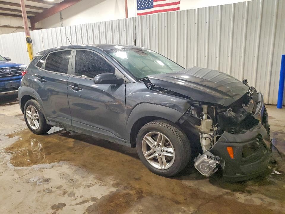 2021 HYUNDAI KONA SE 4