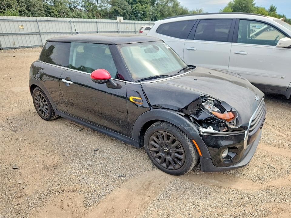 2017 MINI COOPER 4