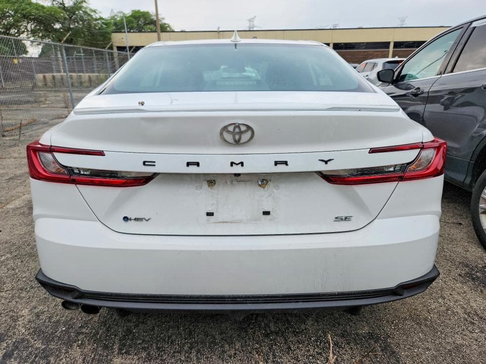 2025 TOYOTA CAMRY SE 6
