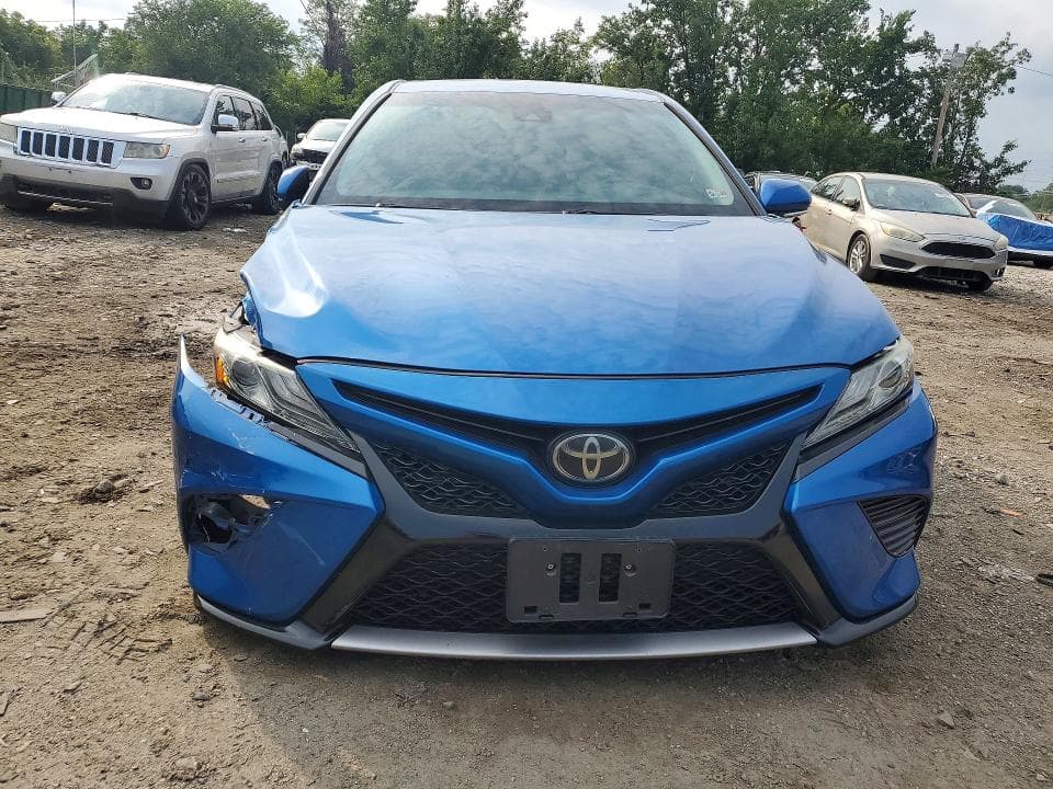 2019 TOYOTA CAMRY XSE 5