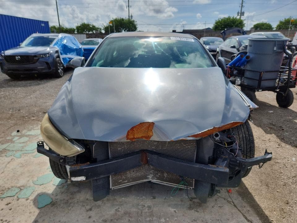 2018 HYUNDAI ELANTRA SE 5