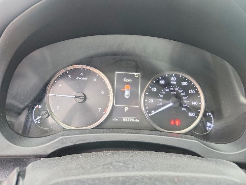 2018 LEXUS RC 300 9