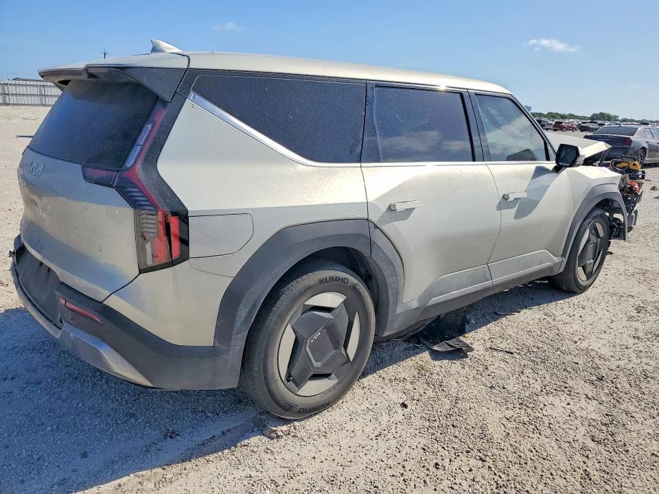 2024 KIA EV9 LIGHT 3