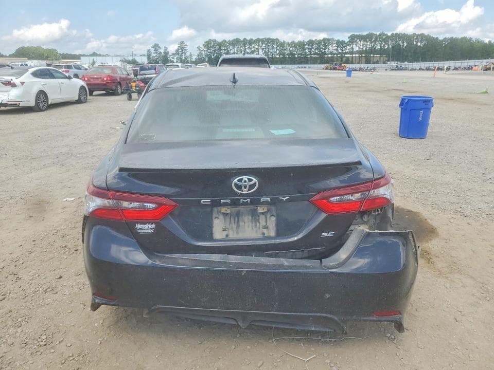 2021 TOYOTA CAMRY SE 6