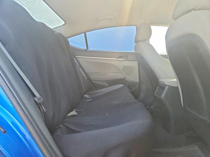 2017 HYUNDAI ELANTRA SE 10