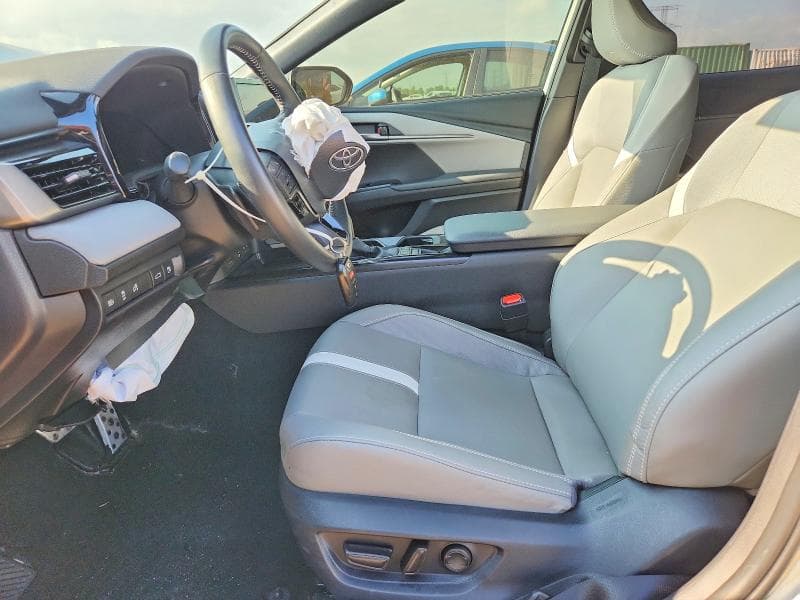 2026 TOYOTA CAMRY SE 7