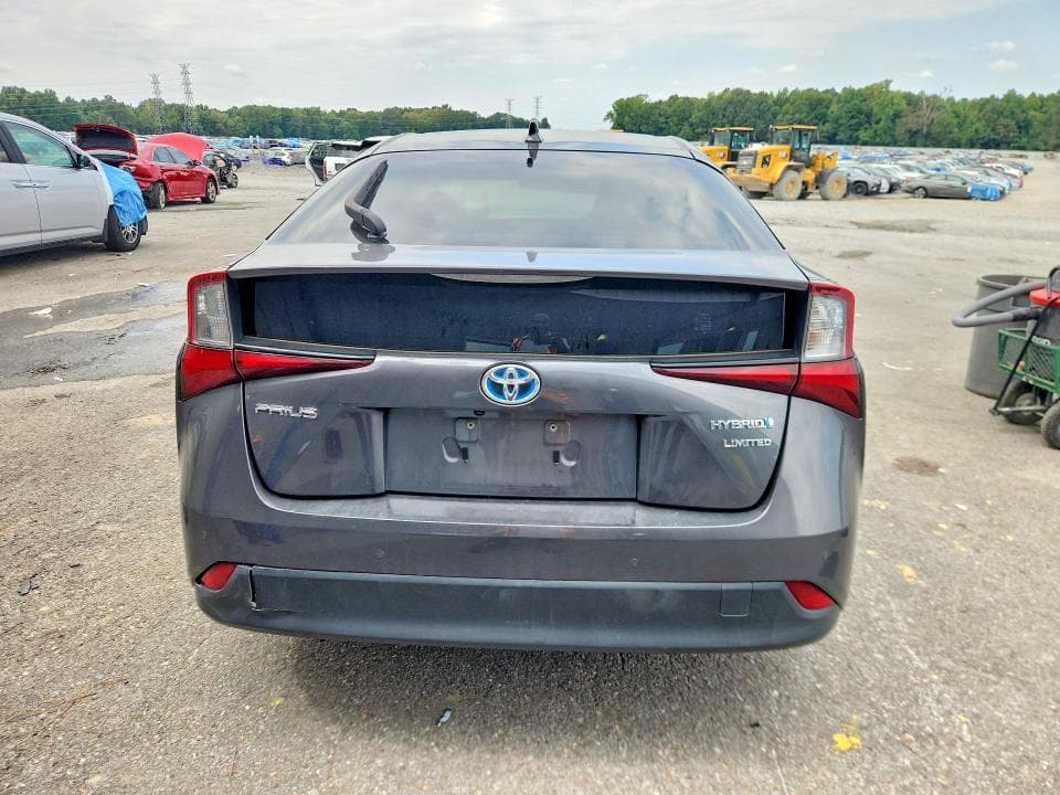 2020 TOYOTA PRIUS LIMITED 6