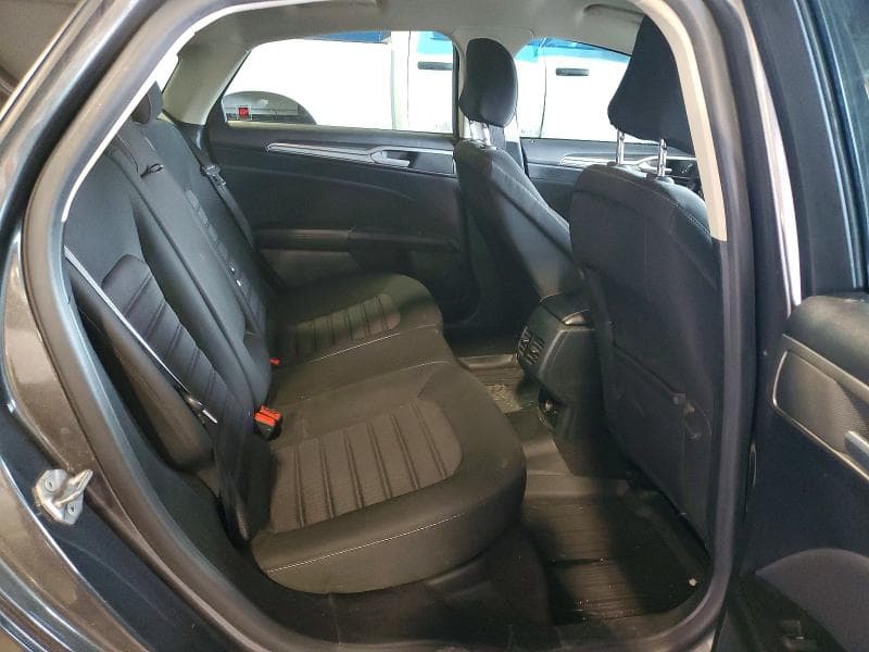 2020 FORD FUSION SE 10