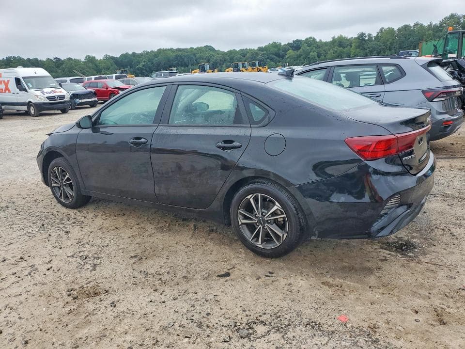 2023 KIA FORTE LXS 2