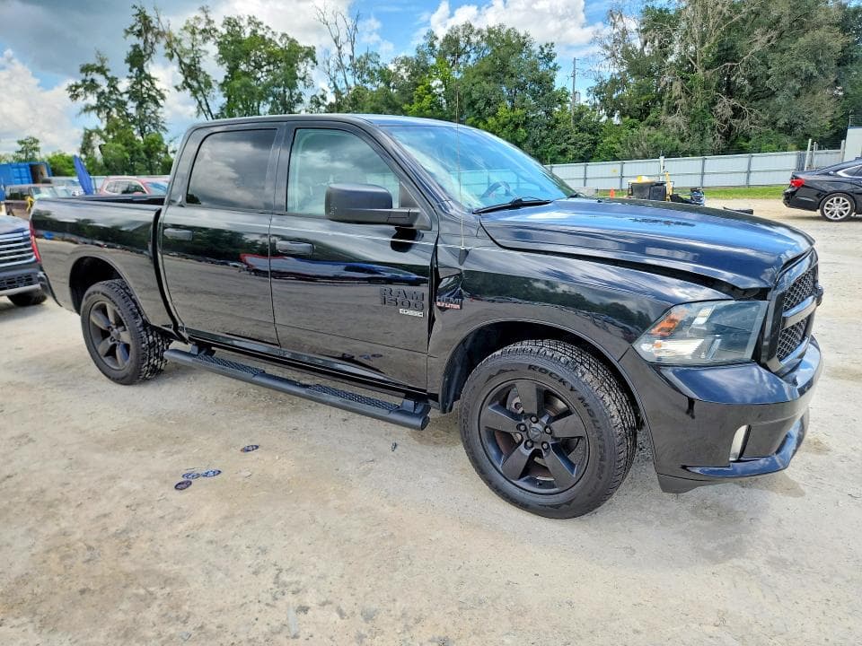 2019 RAM 1500 CLASSIC TRADESMAN 4