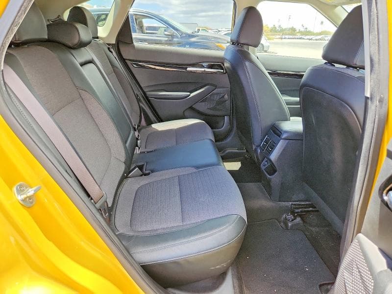 2022 KIA SELTOS S 11