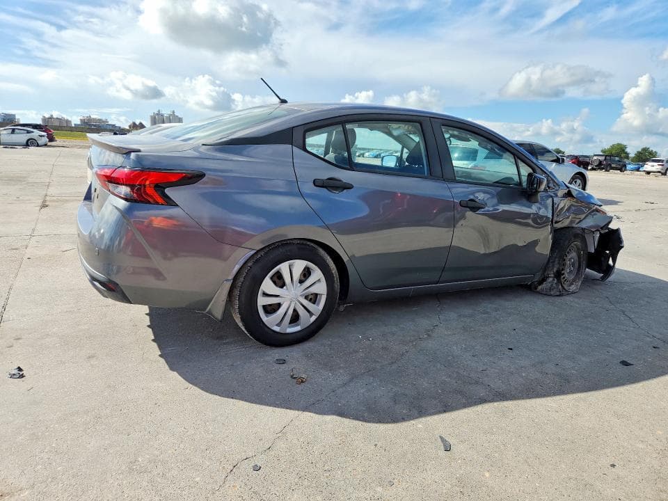 2021 NISSAN VERSA S 3