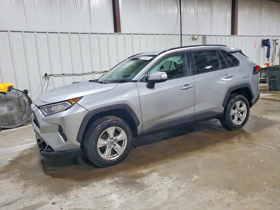 2021 TOYOTA RAV4 XLE - 1