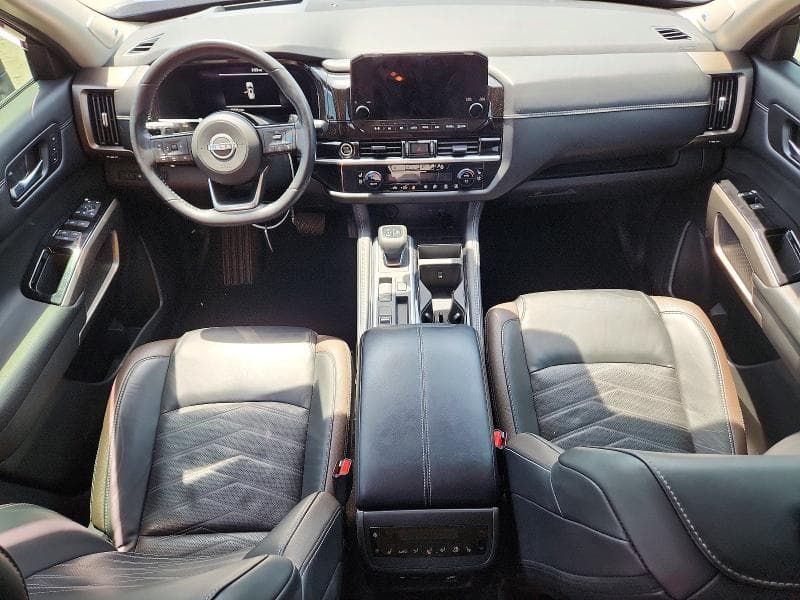 2023 NISSAN PATHFINDER PLATINUM 8