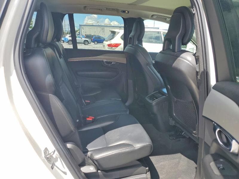 2021 VOLVO XC90 T5 MOMENTUM 11