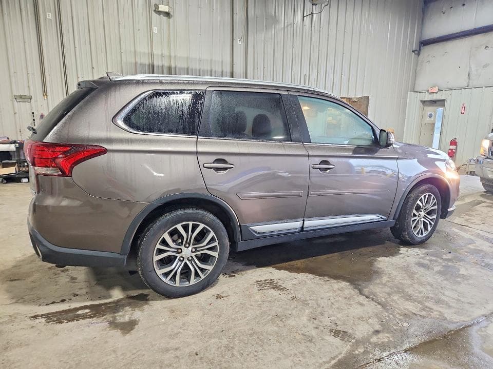 2017 MITSUBISHI OUTLANDER SE 3