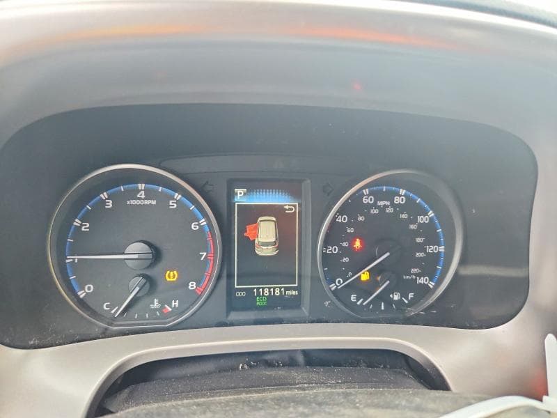 2018 TOYOTA RAV4 LE 9