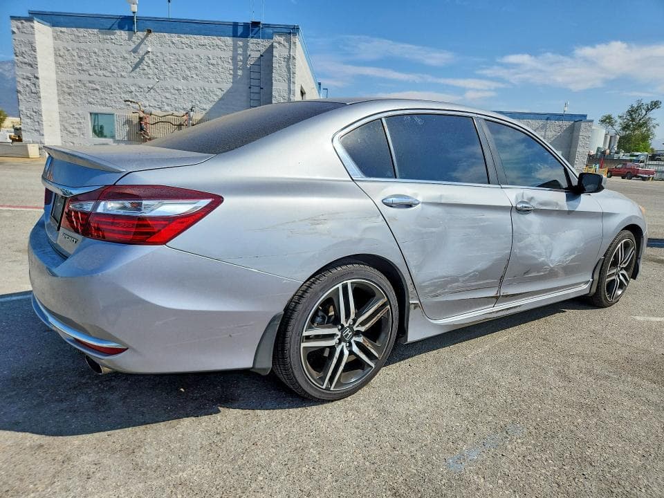 2017 HONDA ACCORD SPORT 3