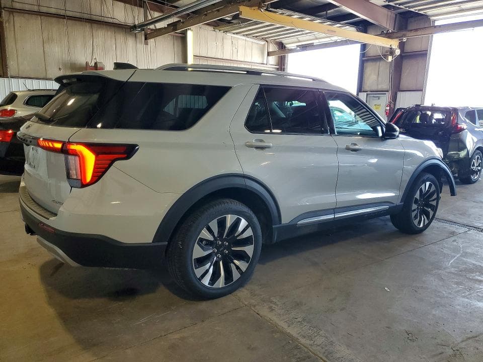 2025 FORD EXPLORER PLATINUM 3