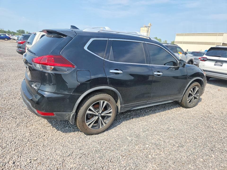 2020 NISSAN ROGUE SV 3