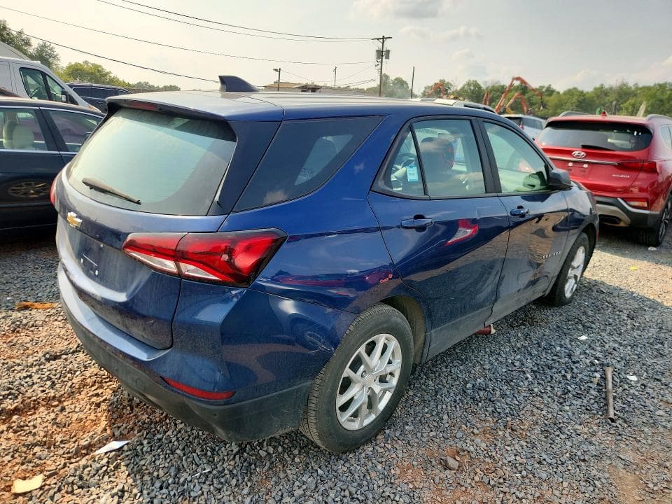 2022 CHEVROLET EQUINOX LS 3
