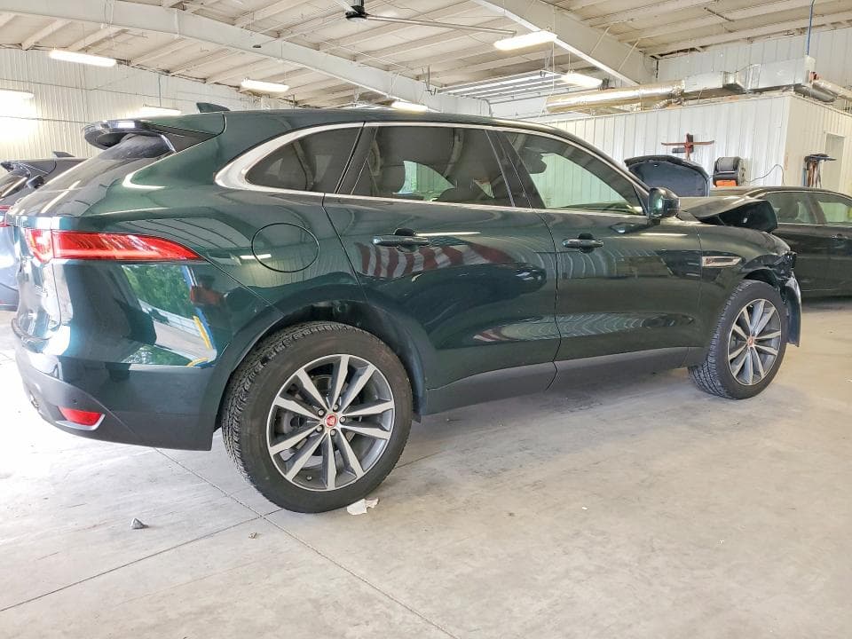 2017 JAGUAR F-PACE PRESTIGE 3
