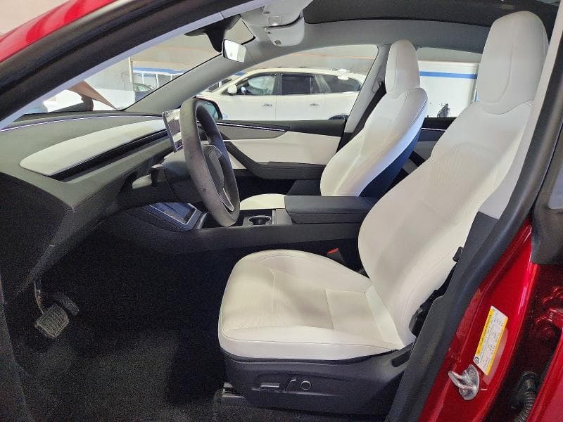 2026 TESLA MODEL Y 7
