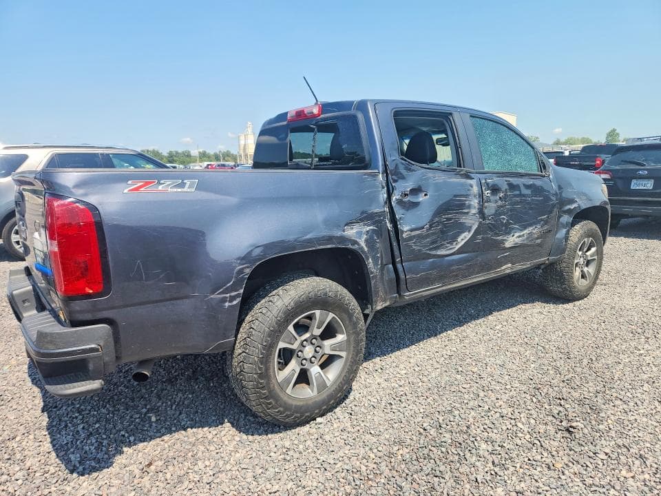 2017 CHEVROLET COLORADO Z71 3
