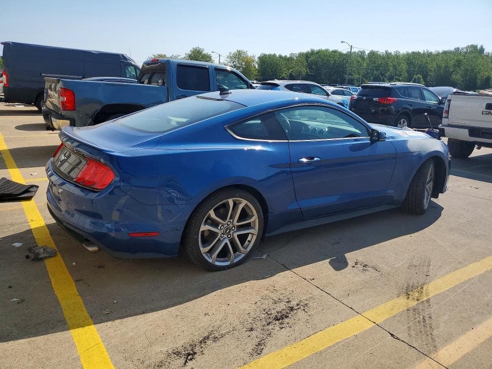 2022 FORD MUSTANG 3