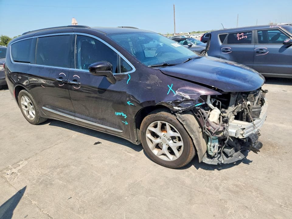 2017 CHRYSLER PACIFICA TOURING L 4