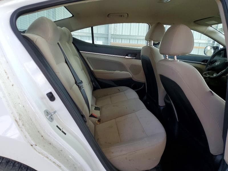 2019 HYUNDAI ELANTRA SEL 10