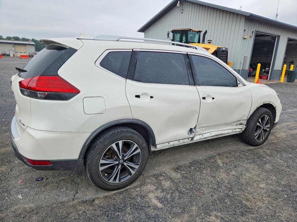 2017 NISSAN ROGUE SL 3
