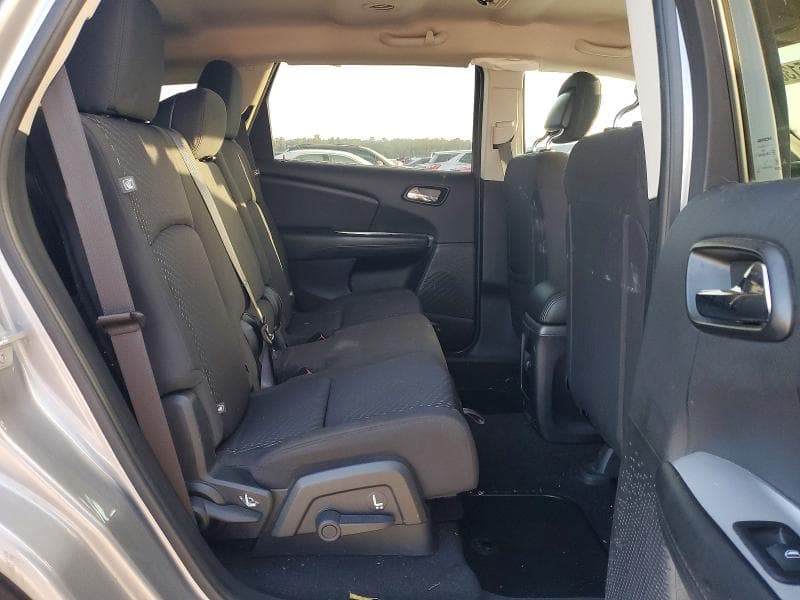 2018 DODGE JOURNEY SE 11