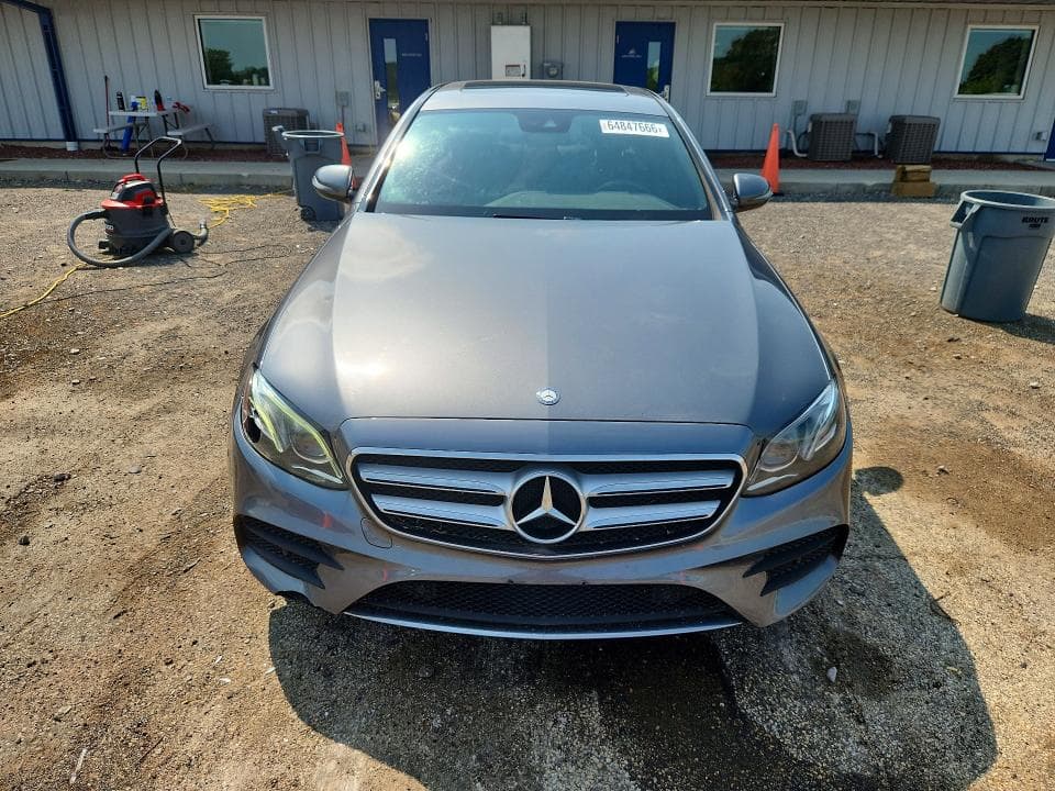 2017 MERCEDES-BENZ E 300 4MATIC 5