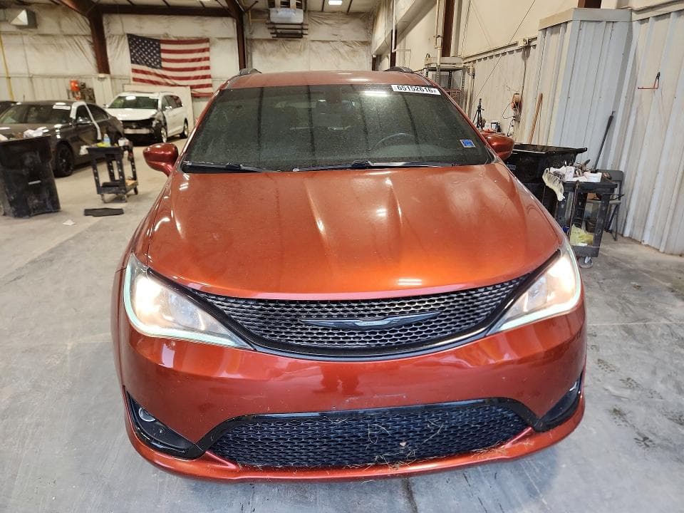 2018 CHRYSLER PACIFICA TOURING L 5