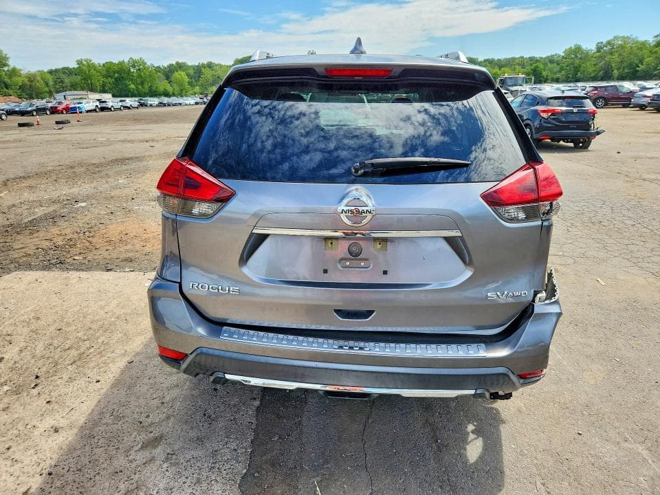 2017 NISSAN ROGUE SV 6