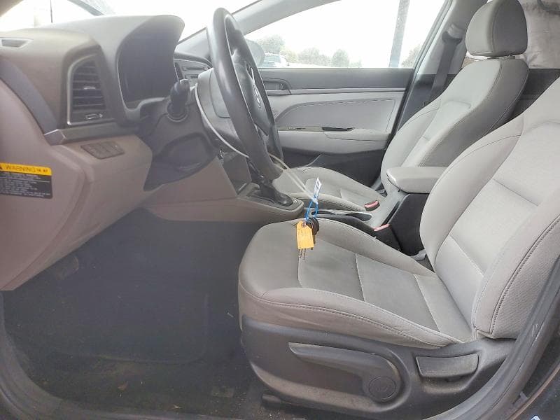 2017 HYUNDAI ELANTRA SE 7