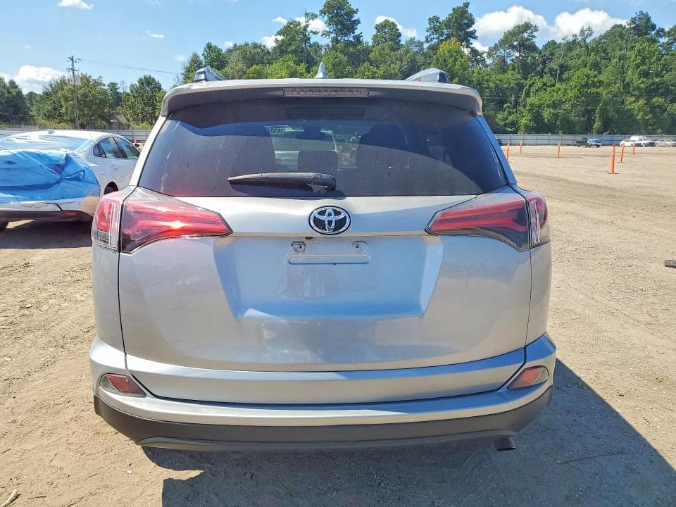 2017 TOYOTA RAV4 LE 6