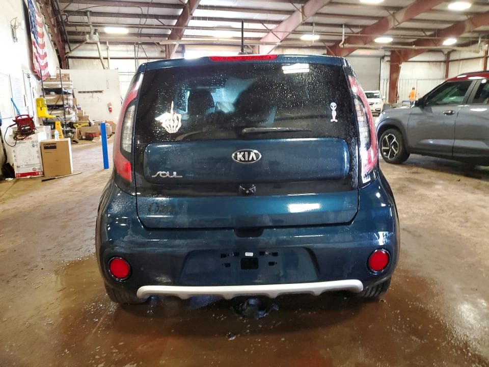 2018 KIA SOUL + 6