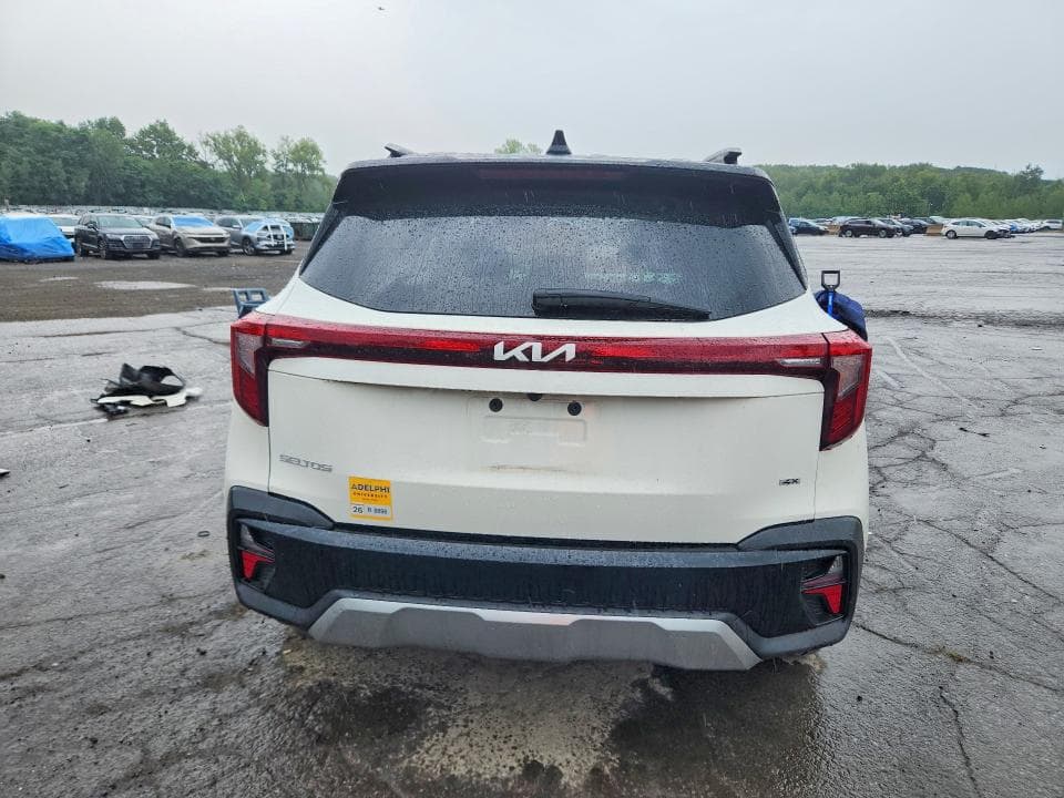 2025 KIA SELTOS S 6