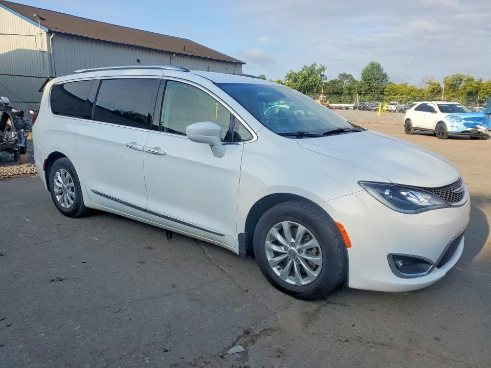 2018 CHRYSLER PACIFICA TOURING L PLUS 4
